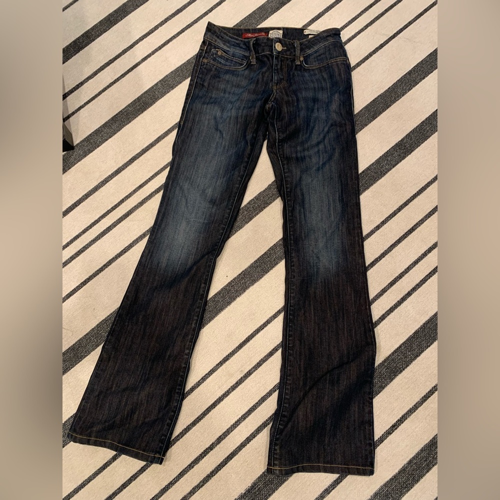 Mavi Jeans, Bella